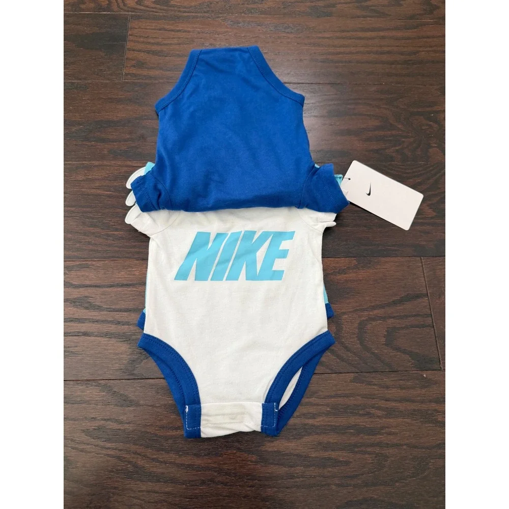 Nike Newborn Baby Bodysuits 3 Pack Blue White Just Do It 56E779-001 NWT